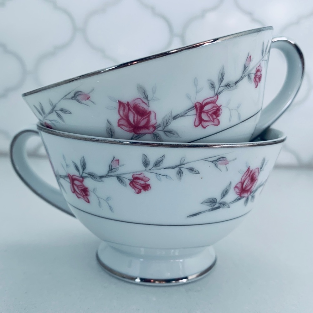2 Norleans Debonaire Footed Teacups